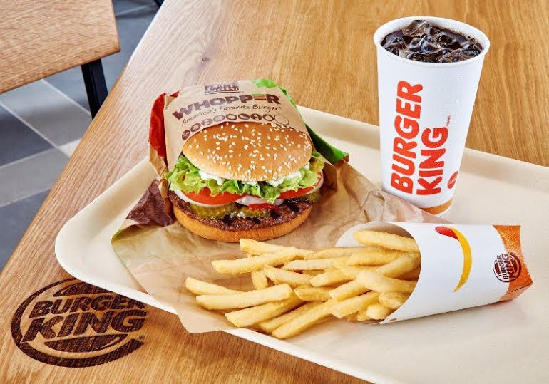 ・WHOPPERⓇ(ワッパーⓇ)単品490円
 ポテトMとドリンクのセットで880円